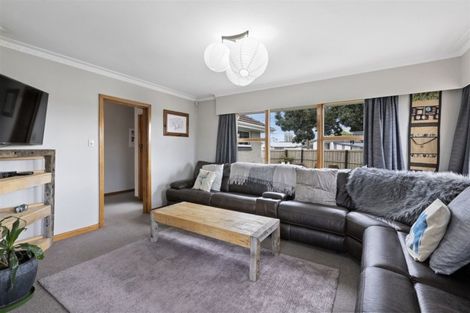 Photo of property in 24 Ontario Place, Wainoni, Christchurch, 8061