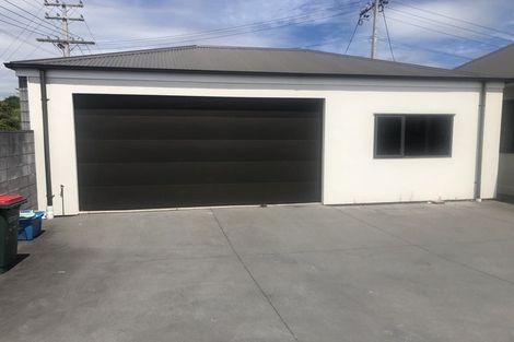 Photo of property in 102 Mangorei Road, Merrilands, New Plymouth, 4312