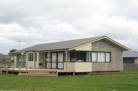 Photo of property in 46 Whitby Avenue, Whitianga, 3510