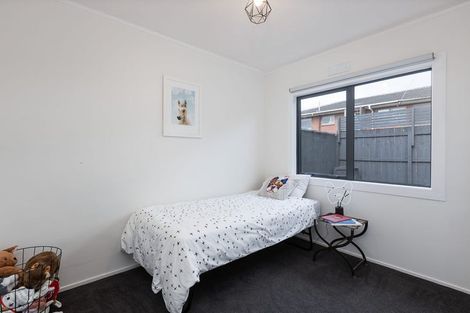 Photo of property in 1/125a Birkdale Road, Birkdale, Auckland, 0626