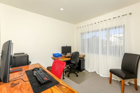 Photo of property in 30 Redwood Crescent, Hurdon, New Plymouth, 4310