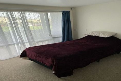 Photo of property in 2/1 Opito Way, East Tamaki, Auckland, 2013