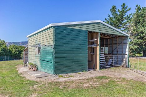 Photo of property in 523 Arapaepae Road, Ohau, Levin, 5570