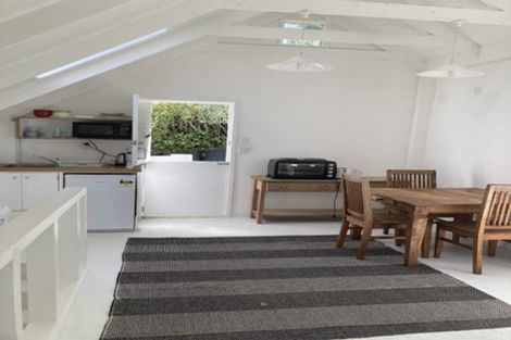 Photo of property in 78 Matipo Road, Mairangi Bay, Auckland, 0630