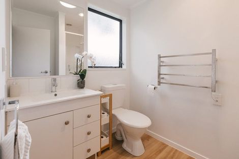 Photo of property in 38 Peppertree Glade, Kelvin Grove, Palmerston North, 4414