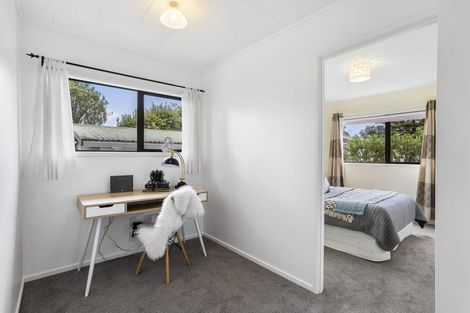 Photo of property in 39a Minaret Drive, Bucklands Beach, Auckland, 2014