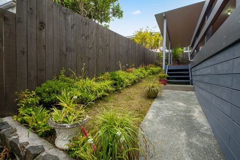 Photo of property in 2/7 Duke Street, Papakura, 2110