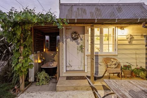 Photo of property in 7 Clarks Lane, Hobsonville, Auckland, 0618