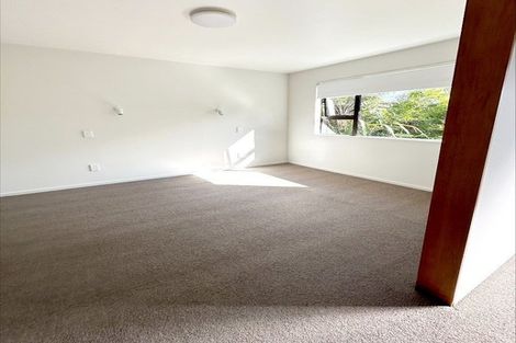 Photo of property in 6 Gill Road, Lowry Bay, Lower Hutt, 5013