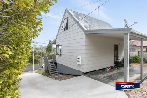 Photo of property in 2/23 Park Road, Glenfield, Auckland, 0629