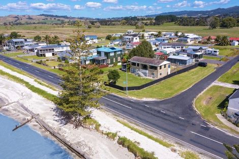 Photo of property in 899 East Coast Road, Kaiaua, Pokeno, 2473