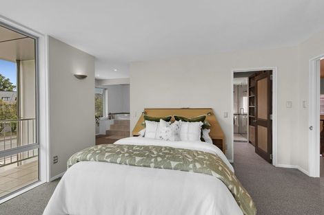 Photo of property in 22 Darvel Street, Riccarton, Christchurch, 8011