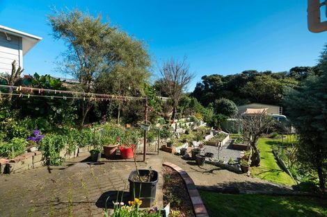 Photo of property in 2 Sydney Crescent, Raumati South, Paraparaumu, 5032