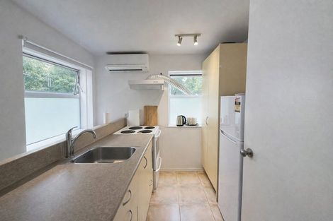 Photo of property in 137 Gossamer Drive, Pakuranga Heights, Auckland, 2010