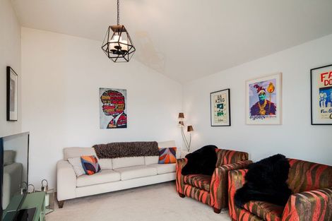 Photo of property in 93 Easther Crescent, Kew, Dunedin, 9012