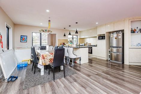 Photo of property in 43a Thompson Terrace, Manurewa, Auckland, 2102