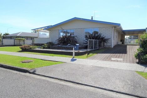 Photo of property in 1 Loris Place, Karoro, Greymouth, 7805