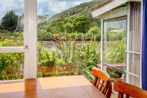 Photo of property in 3 Tyler Road, Ngakawau, 7824