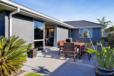 Photo of property in 15 Keene Drive, Bell Block, New Plymouth, 4312