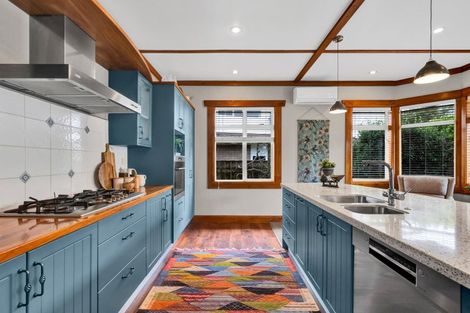 Photo of property in 117 Carrington Street, Lower Vogeltown, New Plymouth, 4310