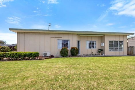 Photo of property in 6 Mace Street, Waitara, 4320