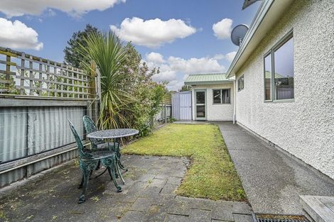 Photo of property in 3/239 Warwick Road, Mayfair, Hastings, 4122