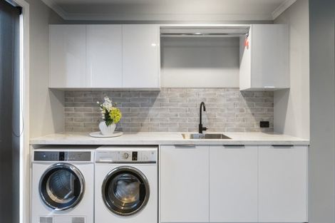 Photo of property in 10 Kanzan Grove, Maewa, 4702