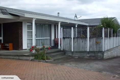 Photo of property in 32 Gilbass Avenue, Hamilton Lake, Hamilton, 3204