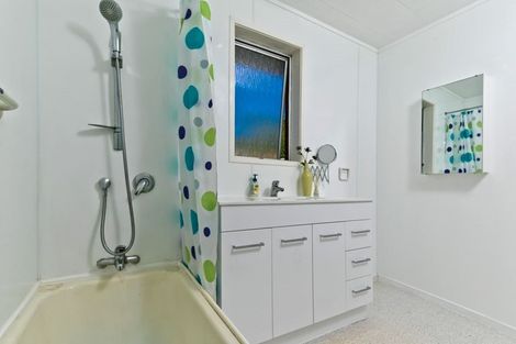 Photo of property in 7 Glynnbrooke Street, Te Atatu South, Auckland, 0610