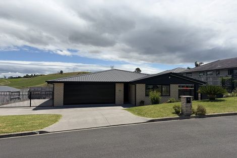 Photo of property in 3 Moira Close, Welcome Bay, Tauranga, 3175