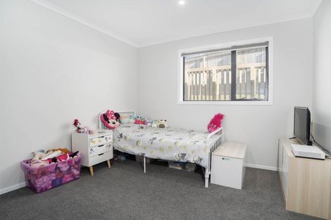 Photo of property in 13 Topsail Way, Whitby, Porirua, 5024