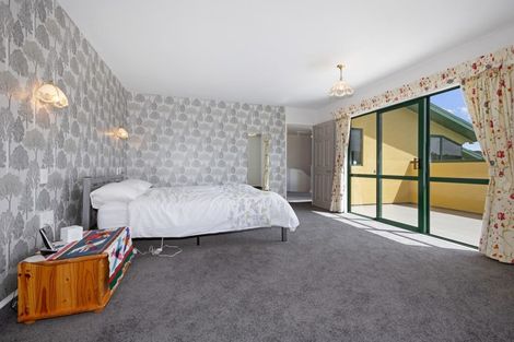 Photo of property in 48 Samwell Drive, Whitby, Porirua, 5024