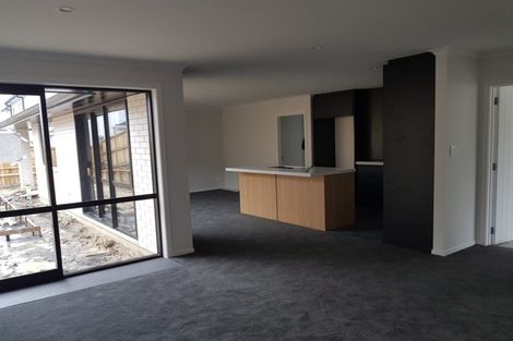 Photo of property in 41 Nobilo Road, Kumeu, 0810