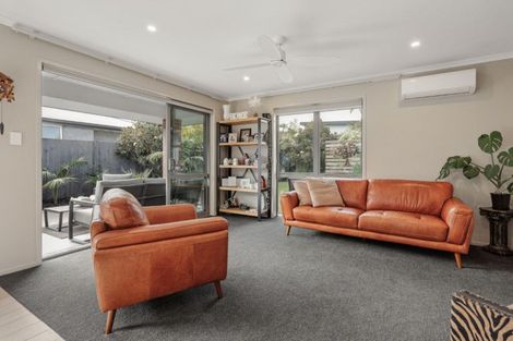 Photo of property in 87 Sandhurst Drive, Papamoa Beach, Papamoa, 3118