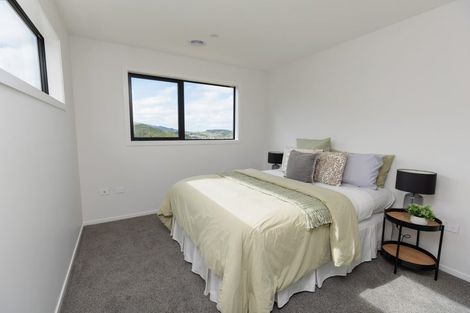 Photo of property in 24 Prestbury Grove, Churton Park, Wellington, 6037