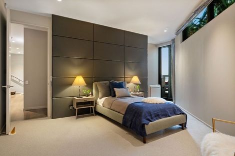 Photo of property in 34 Lookout Road, Roseneath, Wellington, 6021