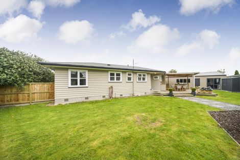 Photo of property in 18 Woburn Place, Takaro, Palmerston North, 4412