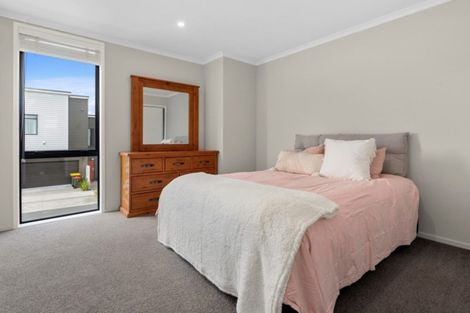 Photo of property in 18 Tuatua Road, Hobsonville, Auckland, 0616