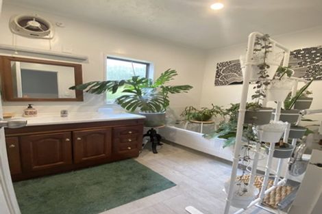 Photo of property in 13 Felstead Street, Birkenhead, Auckland, 0626