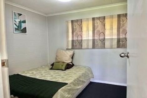 Photo of property in 80a Millbrook Road, Henderson, Auckland, 0612