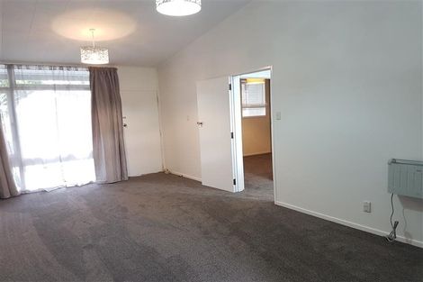 Photo of property in 10 Clendon Court, Roslyn, Palmerston North, 4414