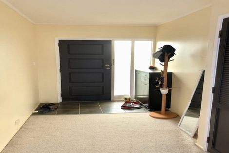 Photo of property in 2/104 Carlisle Road, Browns Bay, Auckland, 0632