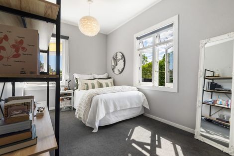 Photo of property in 1/5 Nelson Avenue, Northcote Point, Auckland, 0627