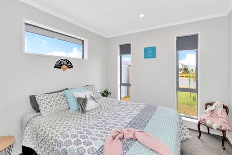 Photo of property in 12 Rosewood Drive, Amberley, 7410