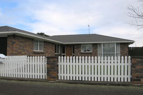 Photo of property in 158 Heretaunga Street, Palmerston North, 4414