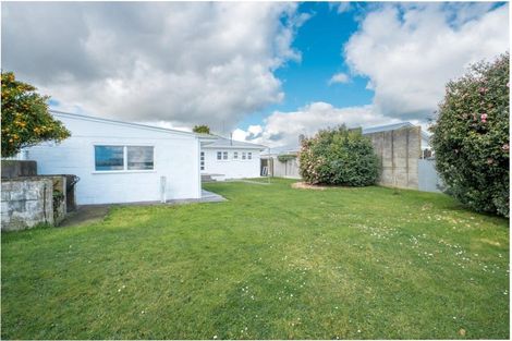 Photo of property in 7 Moray Place, Highbury, Palmerston North, 4412