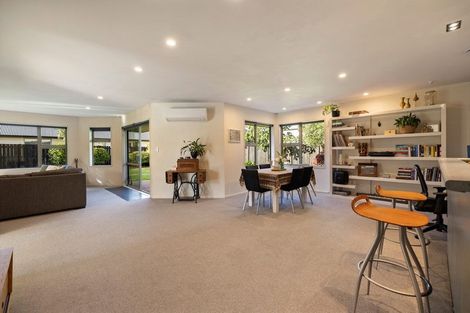 Photo of property in 65 Howards Drive, Lake Hayes, Queenstown, 9304