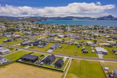 Photo of property in 11 Navigation Drive, Cooks Beach, Whitianga, 3591