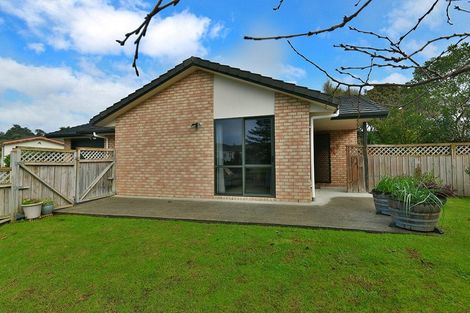 Photo of property in 30 Cabeleigh Drive, Helensville, 0800
