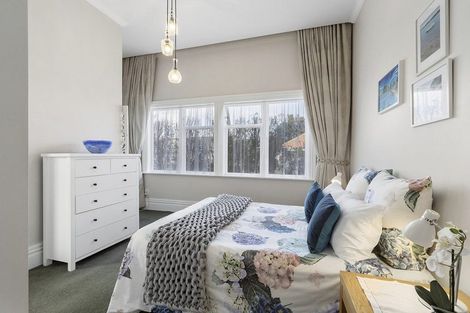 Photo of property in 31 Kapiti Crescent, Titahi Bay, Porirua, 5022